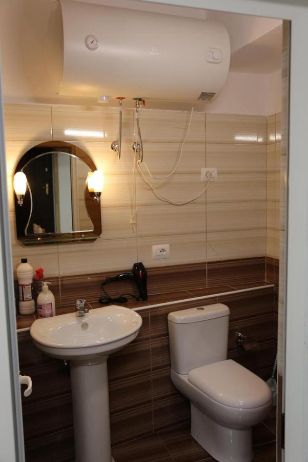 Modern Marvel Apartment Krujë Eksteriør billede