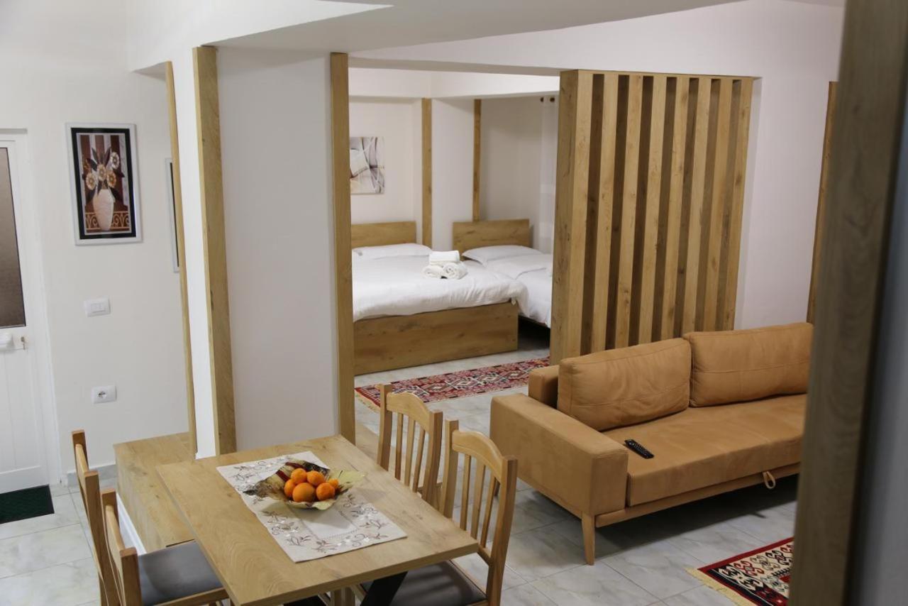 Modern Marvel Apartment Krujë Eksteriør billede