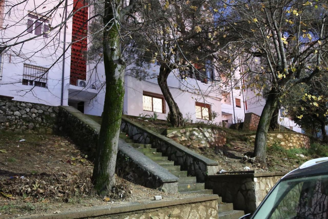 Modern Marvel Apartment Krujë Eksteriør billede
