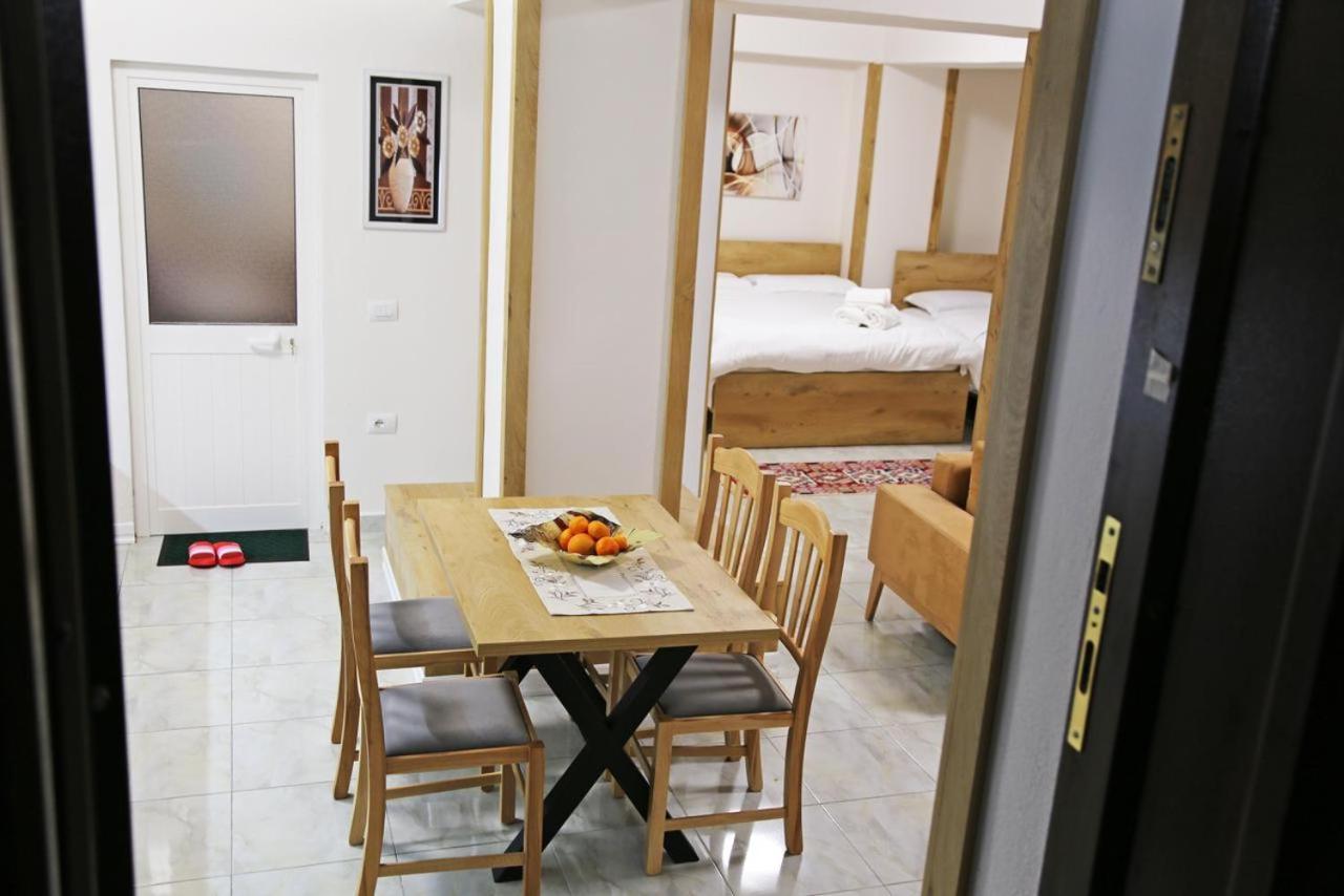 Modern Marvel Apartment Krujë Eksteriør billede